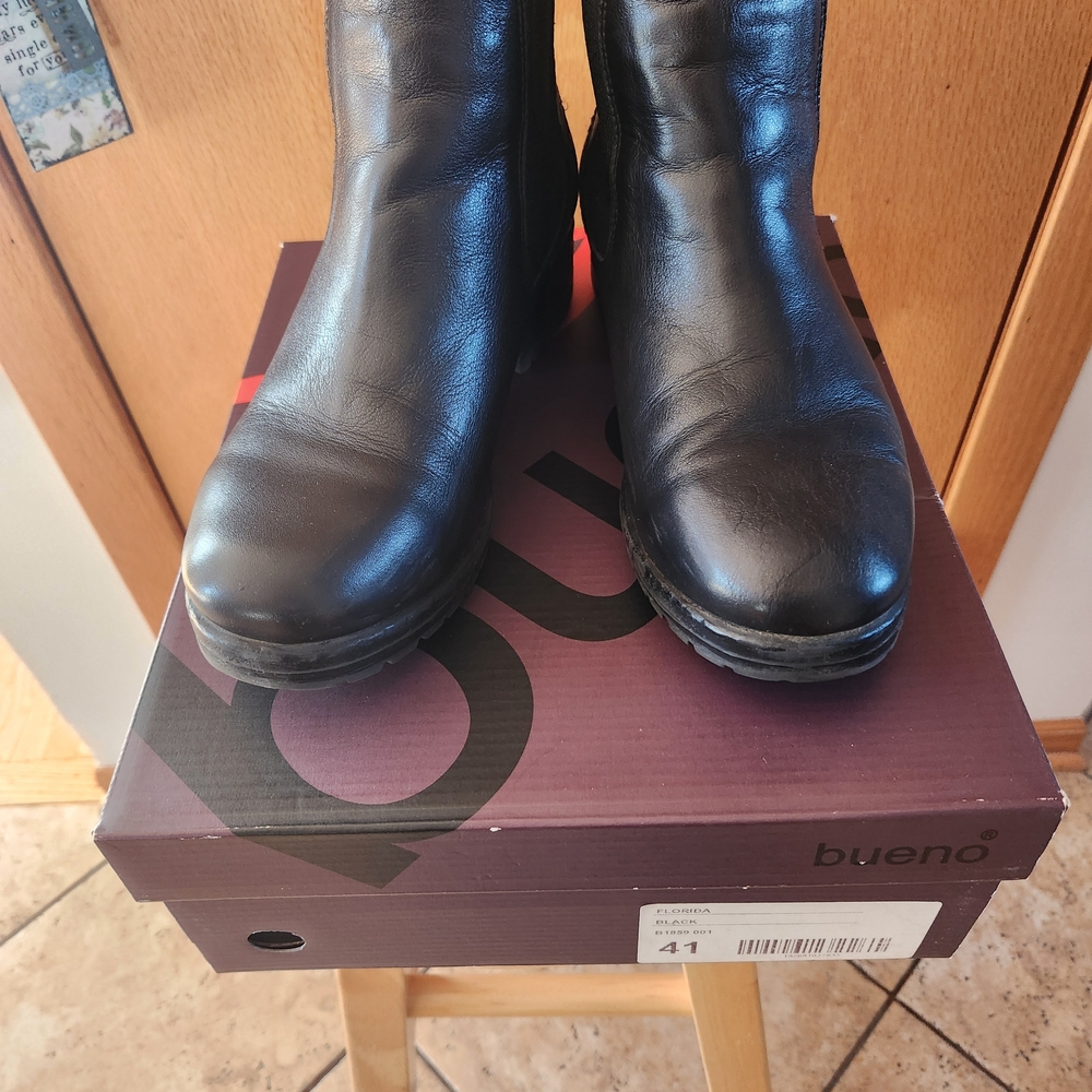 Bueno Black Leather Boots